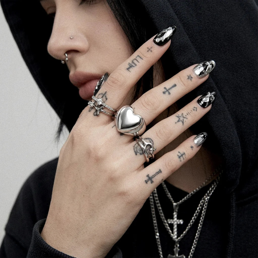 Lune Heart Ring